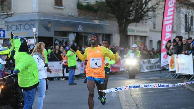 corrida de houilles 2014 les kenyans victor chumo et peres jepchichir simposent