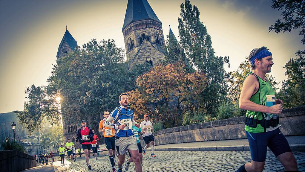 plus de 5 000 coureurs au marathon metz mirabelle