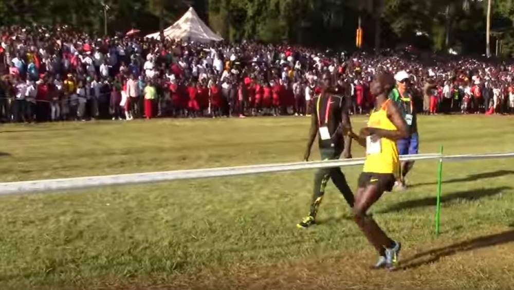 video joshua cheptegei au bout de ses limites