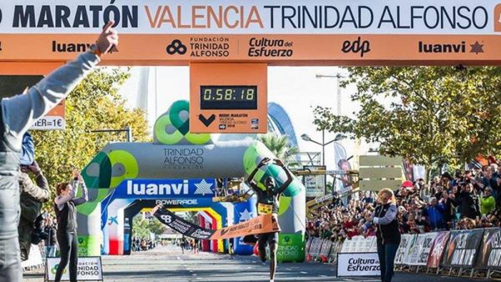 kiptum nouveau recordman du monde du semi marathon