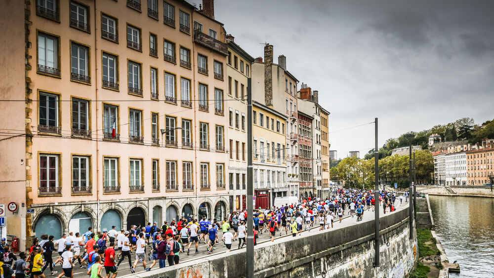 run in lyon 30 000 coureurs a la decouverte de lyon