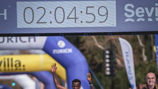 navarro tres en forme sur le marathon de seville 2023